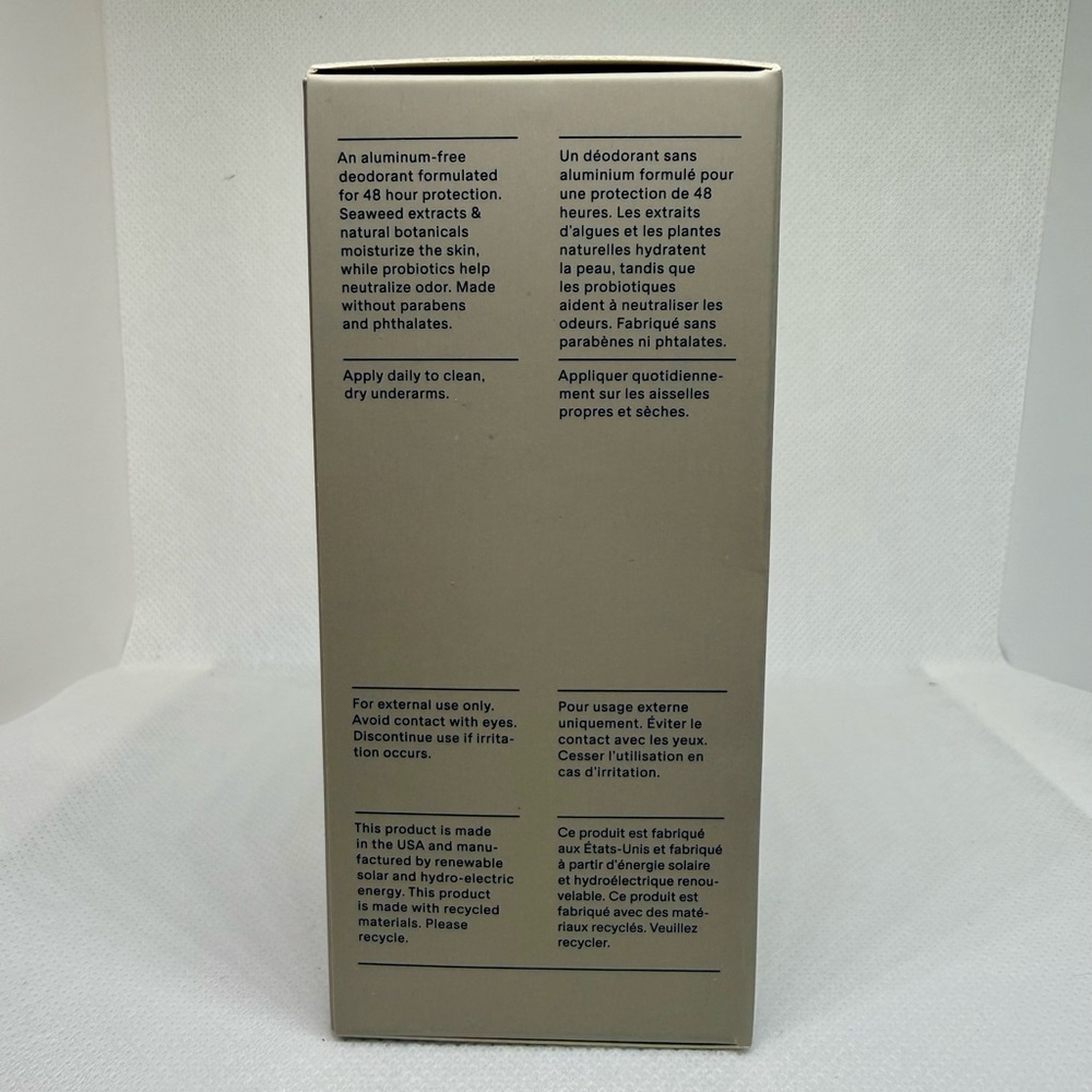Salt & Stone Santal & Vetiver Deodorant — Gold - Picture 2 of 3